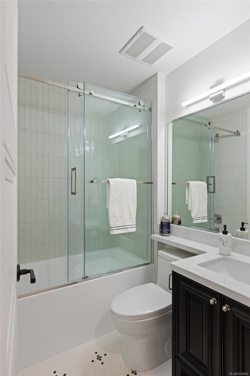 135 Passmore St, Victoria, BC