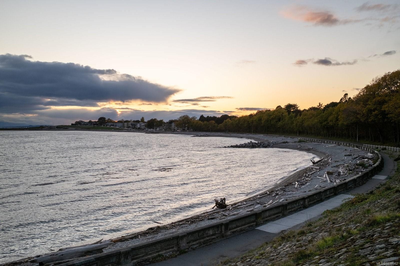 135 Passmore St, Victoria, BC