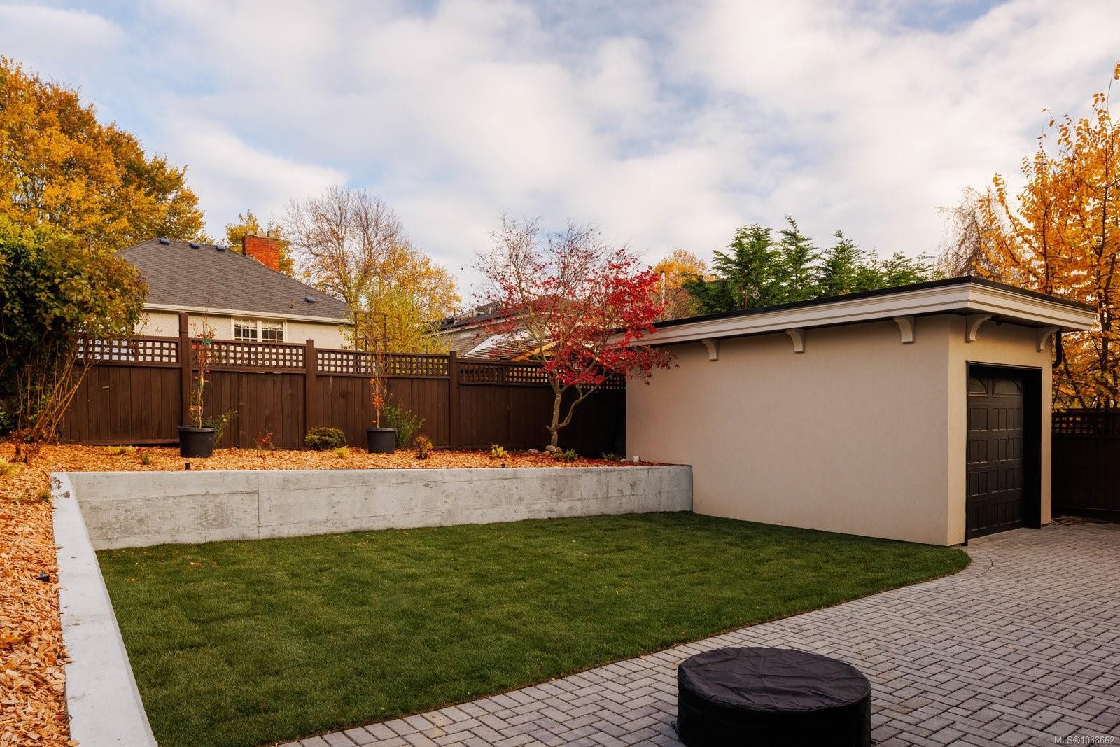 135 Passmore St, Victoria, BC