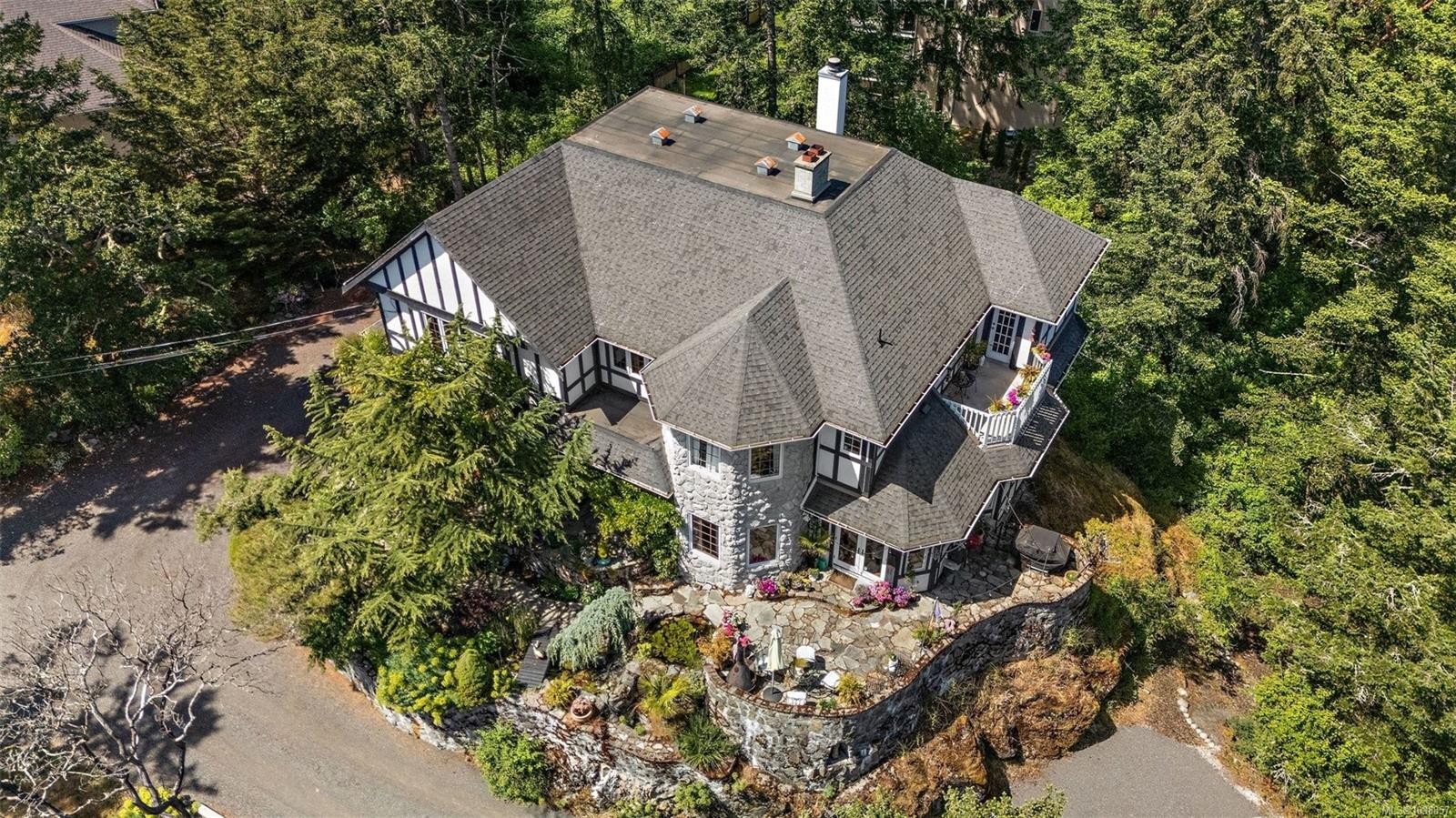 405 Coralee Pl, Langford, BC
