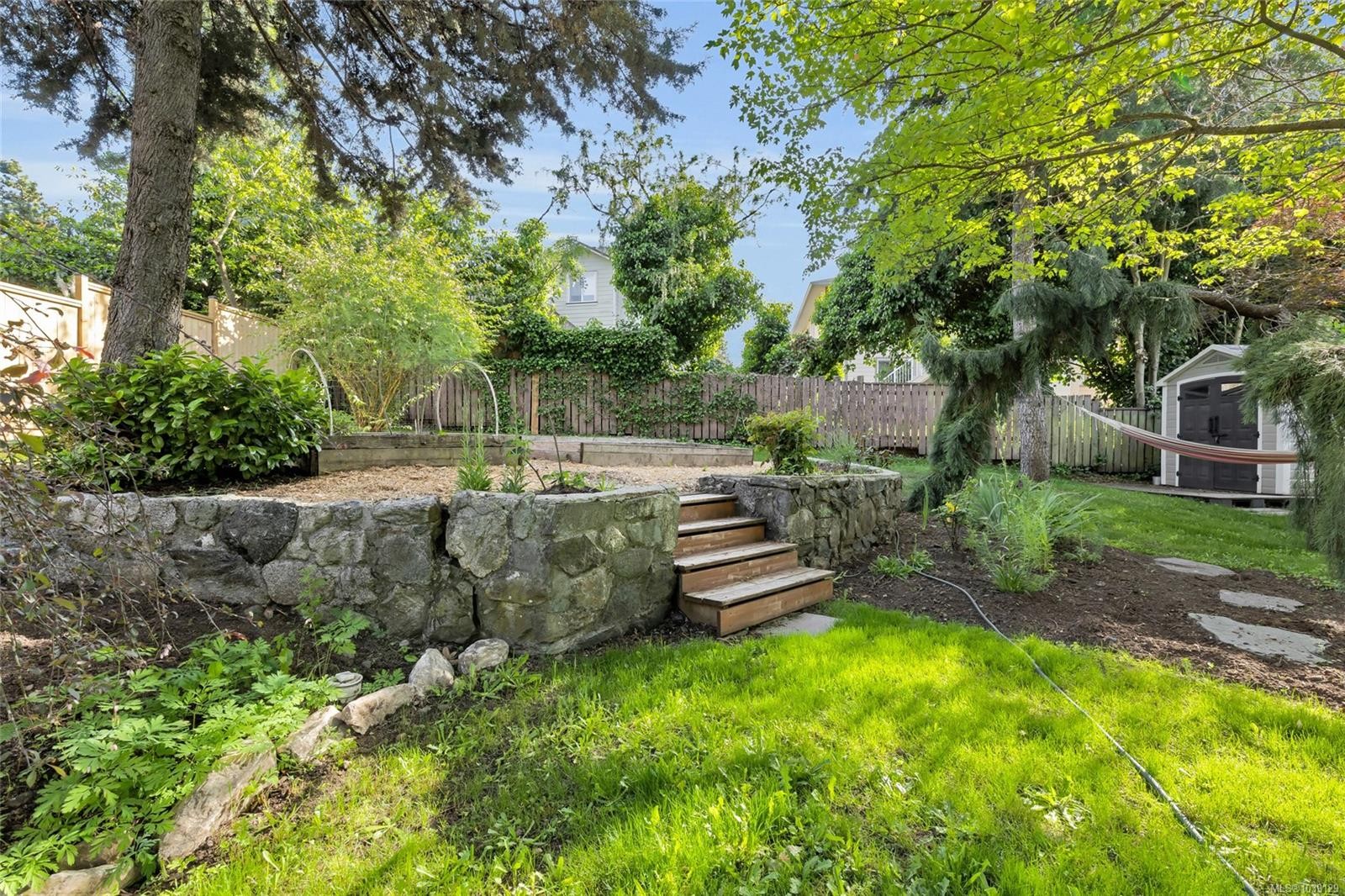 721 Snowdrop Ave, Saanich, BC