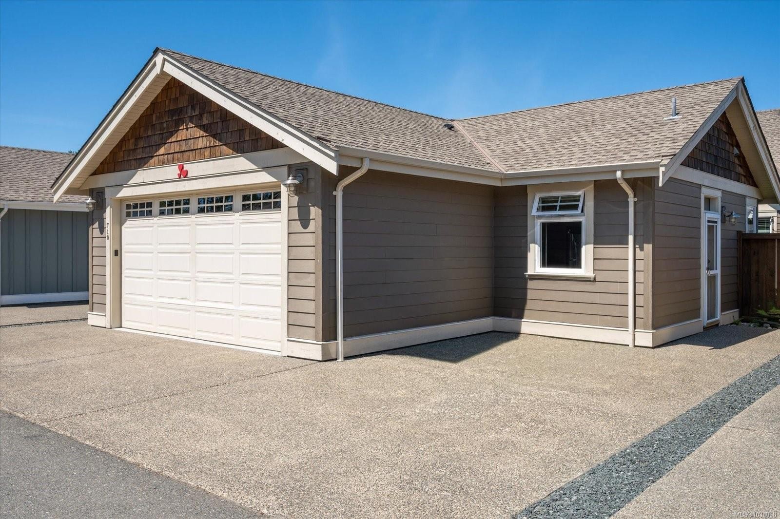 710 West Ridge Way, Qualicum Beach, BC
