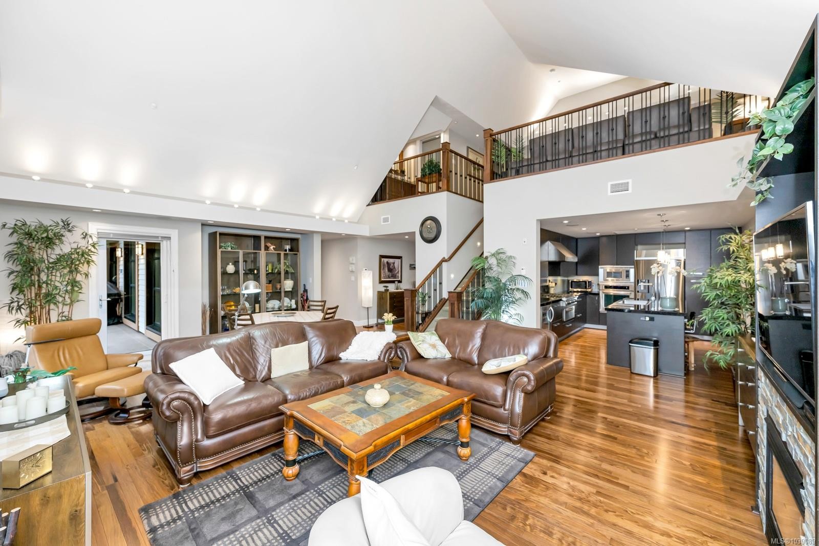 #802-1400 Lynburne Pl, Langford, BC