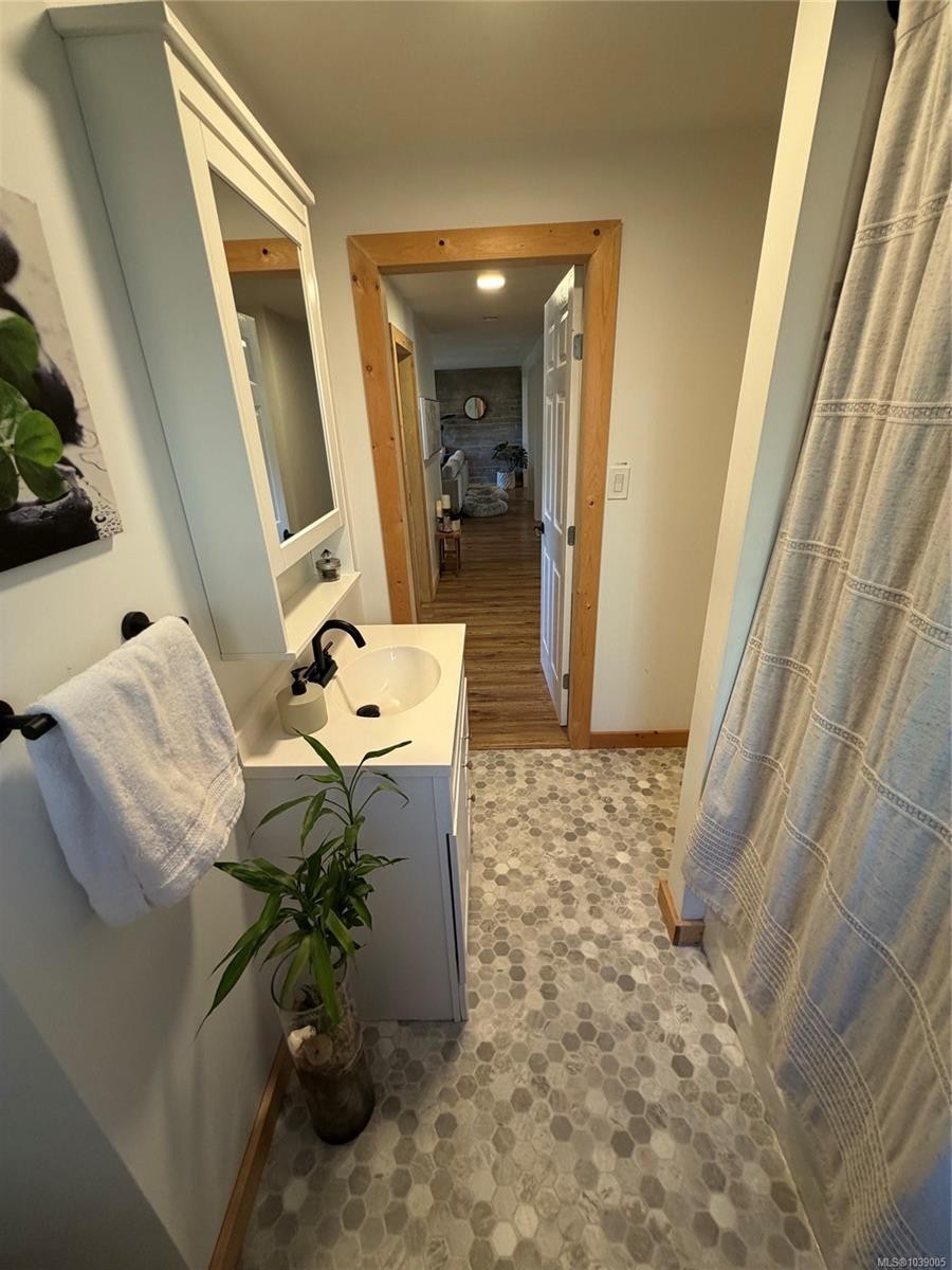 548 Nova St, Nanaimo, BC