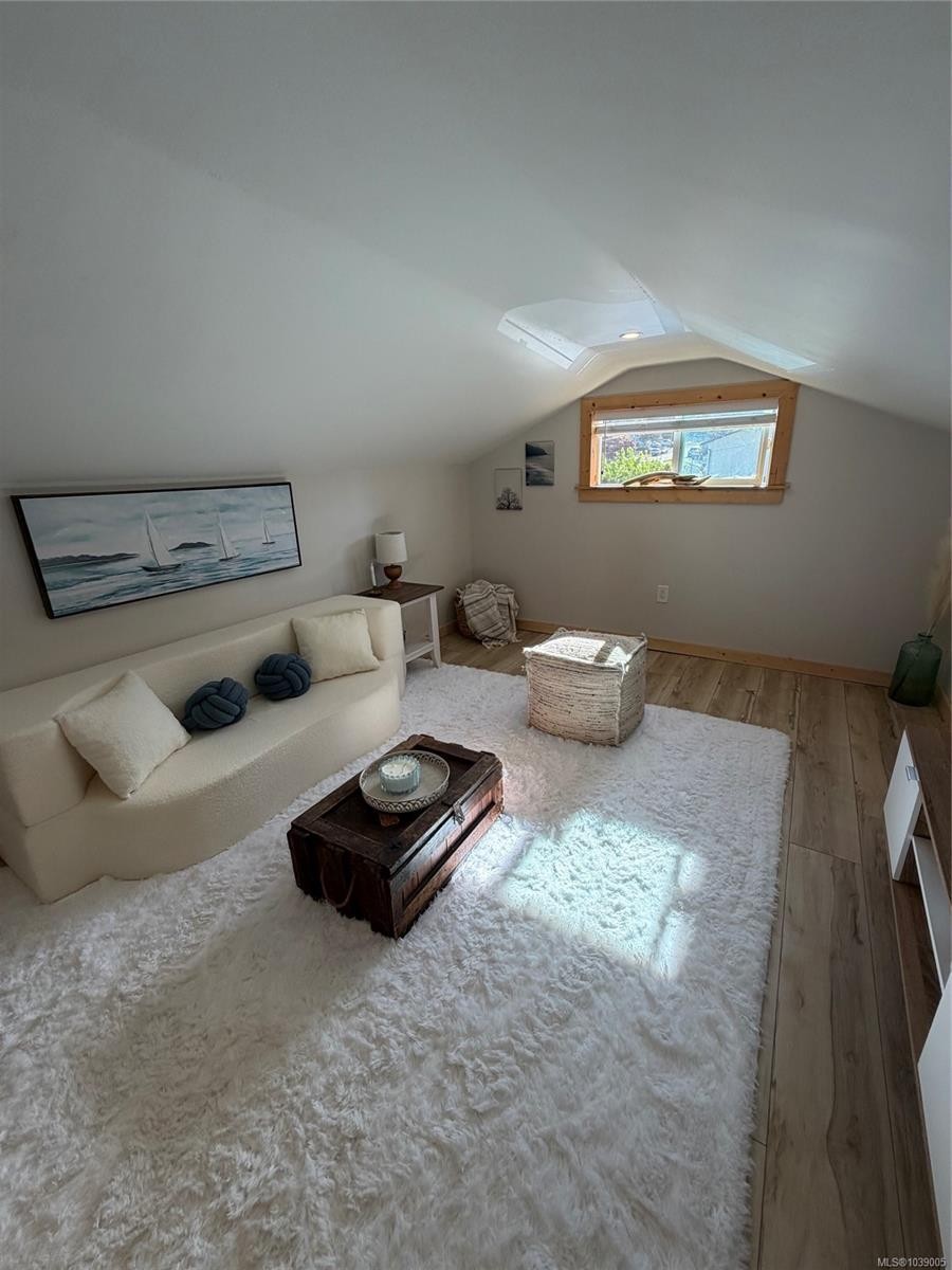 548 Nova St, Nanaimo, BC