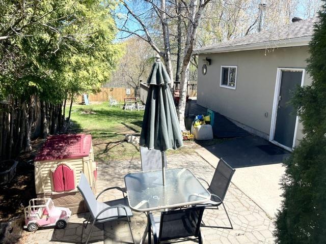 43 Strathcona Ave, Thunder Bay, ON