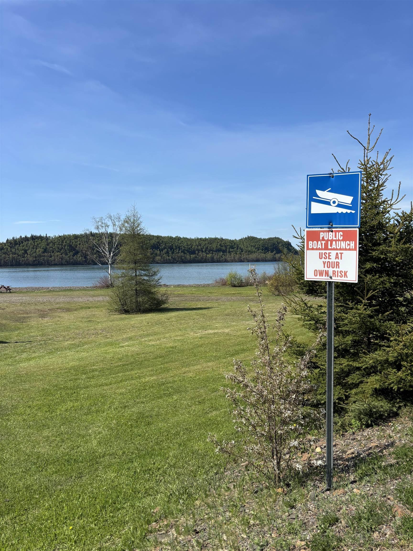 100 Lloyd Johnson Drive, Neebing, ON