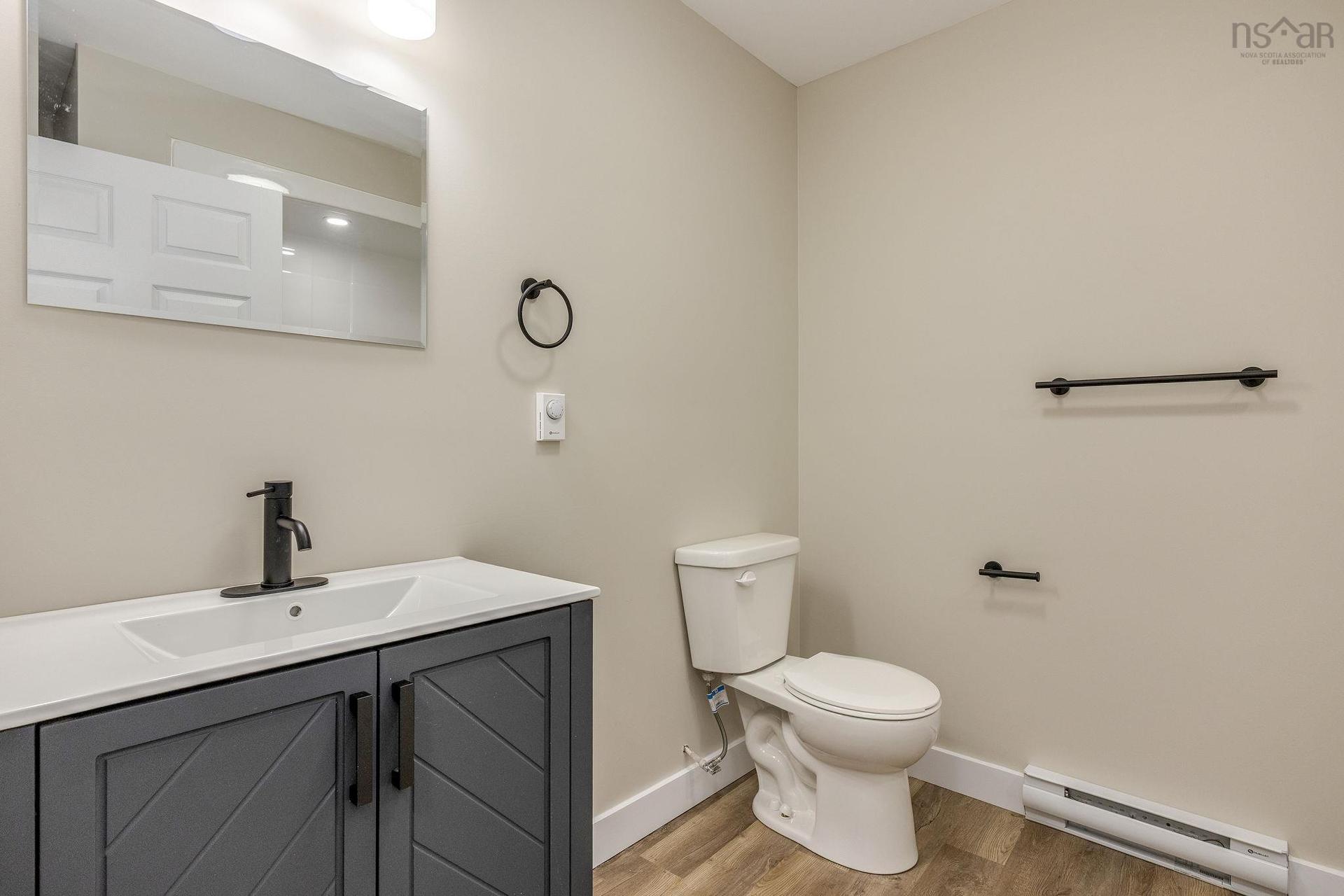 8622 201 Highway, Nictaux, NS - Indoor Photo Showing Bathroom