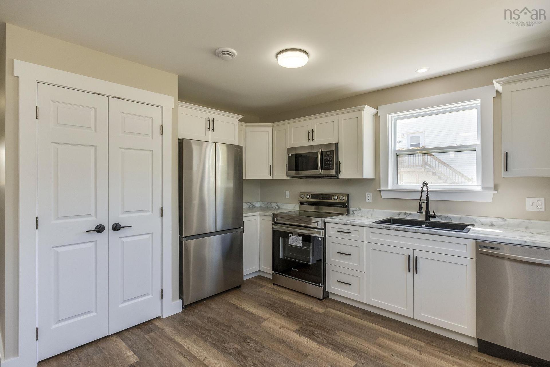 8622 201 Highway, Nictaux, NS - Indoor Photo Showing Kitchen With Stainless Steel Kitchen With Double Sink