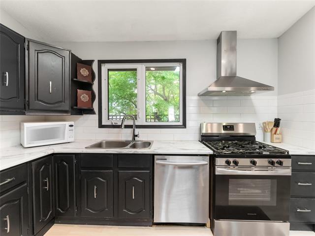 78 Metz St, Winnipeg, MB