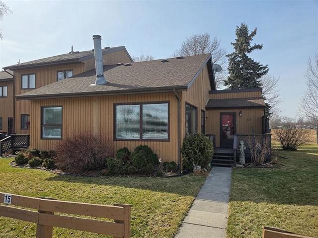 15 Middle Dr, Winnipeg Beach, MB