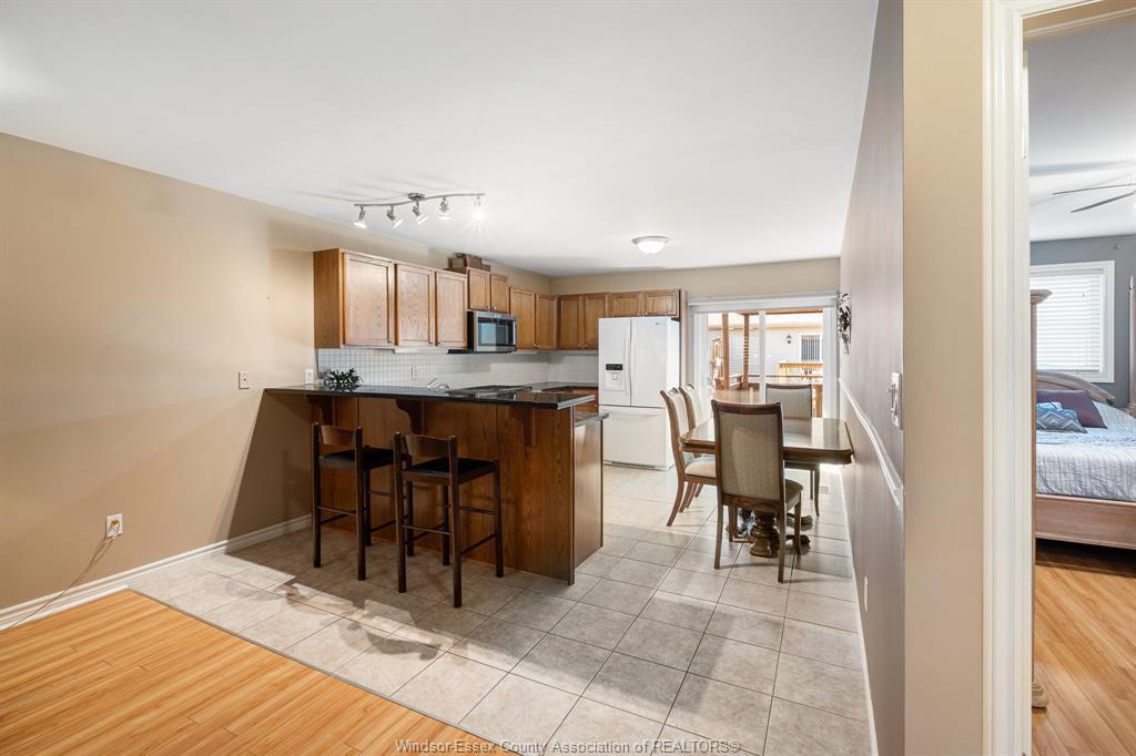 11827 Boulder Crescent, Windsor, ON