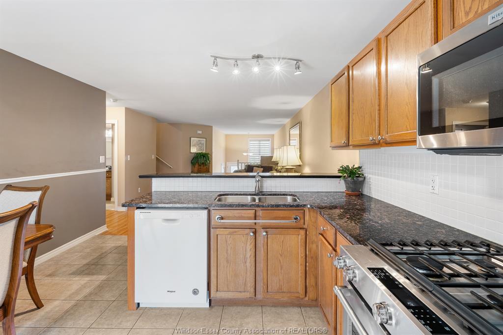 11827 Boulder Crescent, Windsor, ON