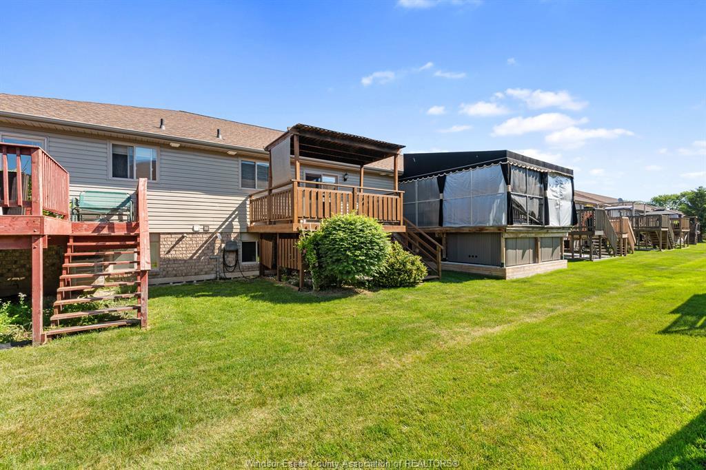 11827 Boulder Crescent, Windsor, ON