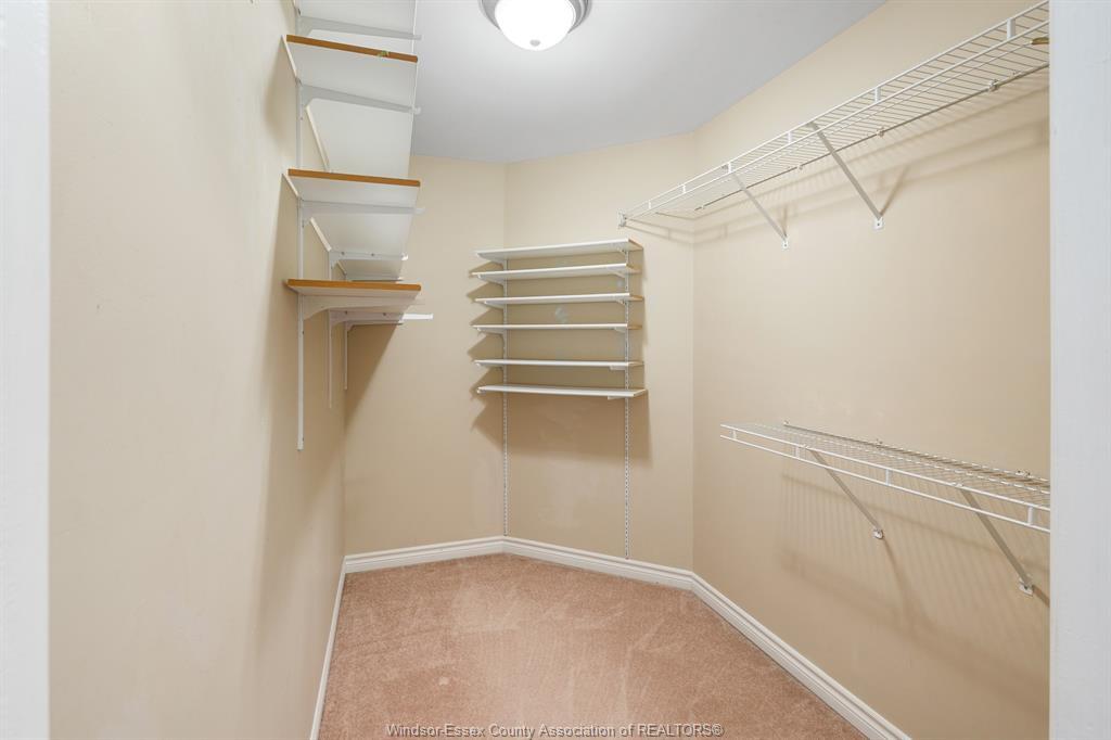 11827 Boulder Crescent, Windsor, ON