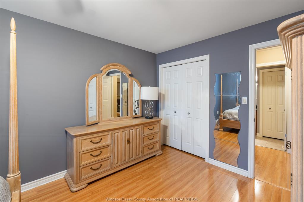 11827 Boulder Crescent, Windsor, ON
