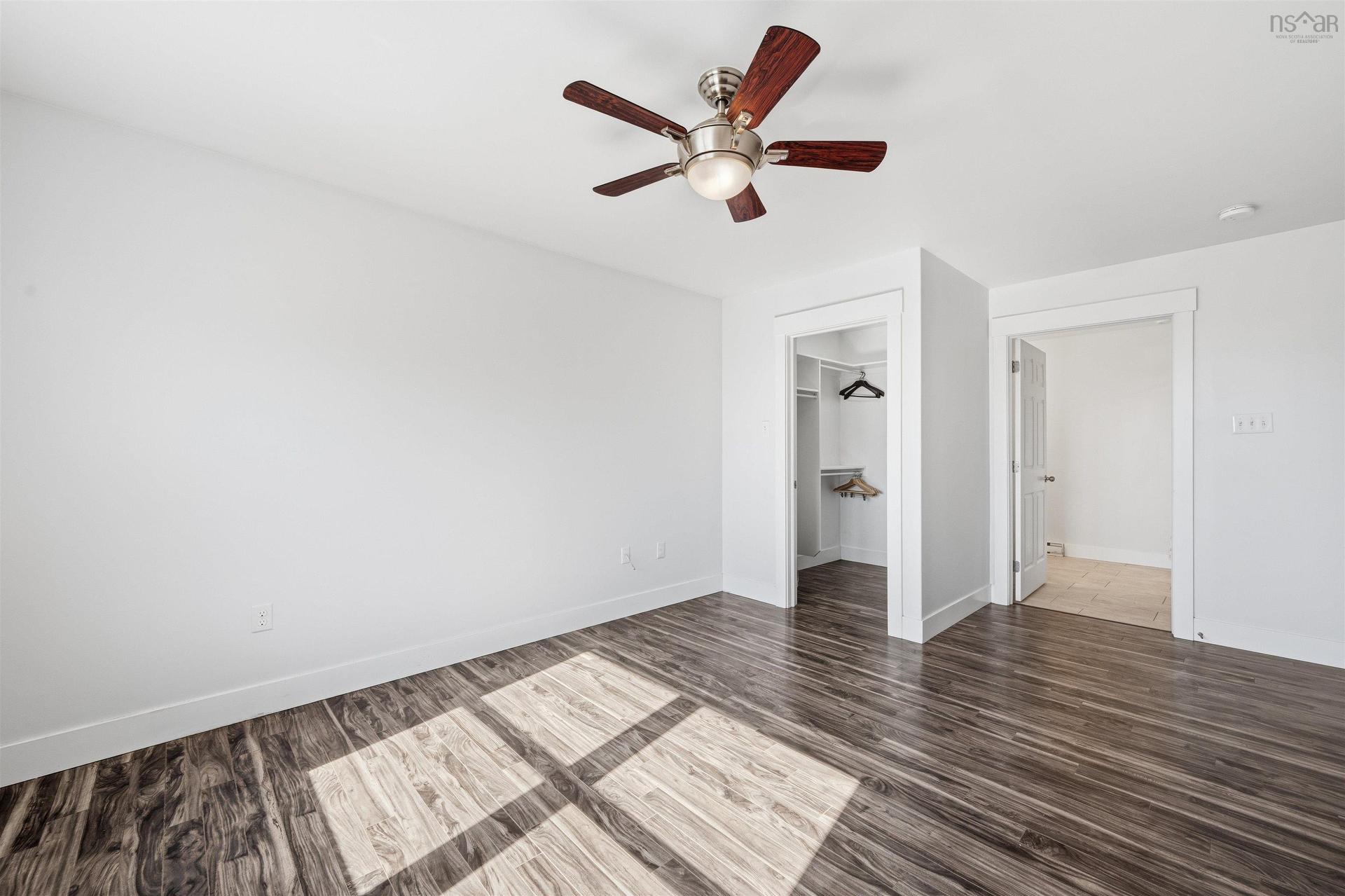 281 Heselton Drive, Ostrea Lake, NS - Indoor Photo Showing Other Room