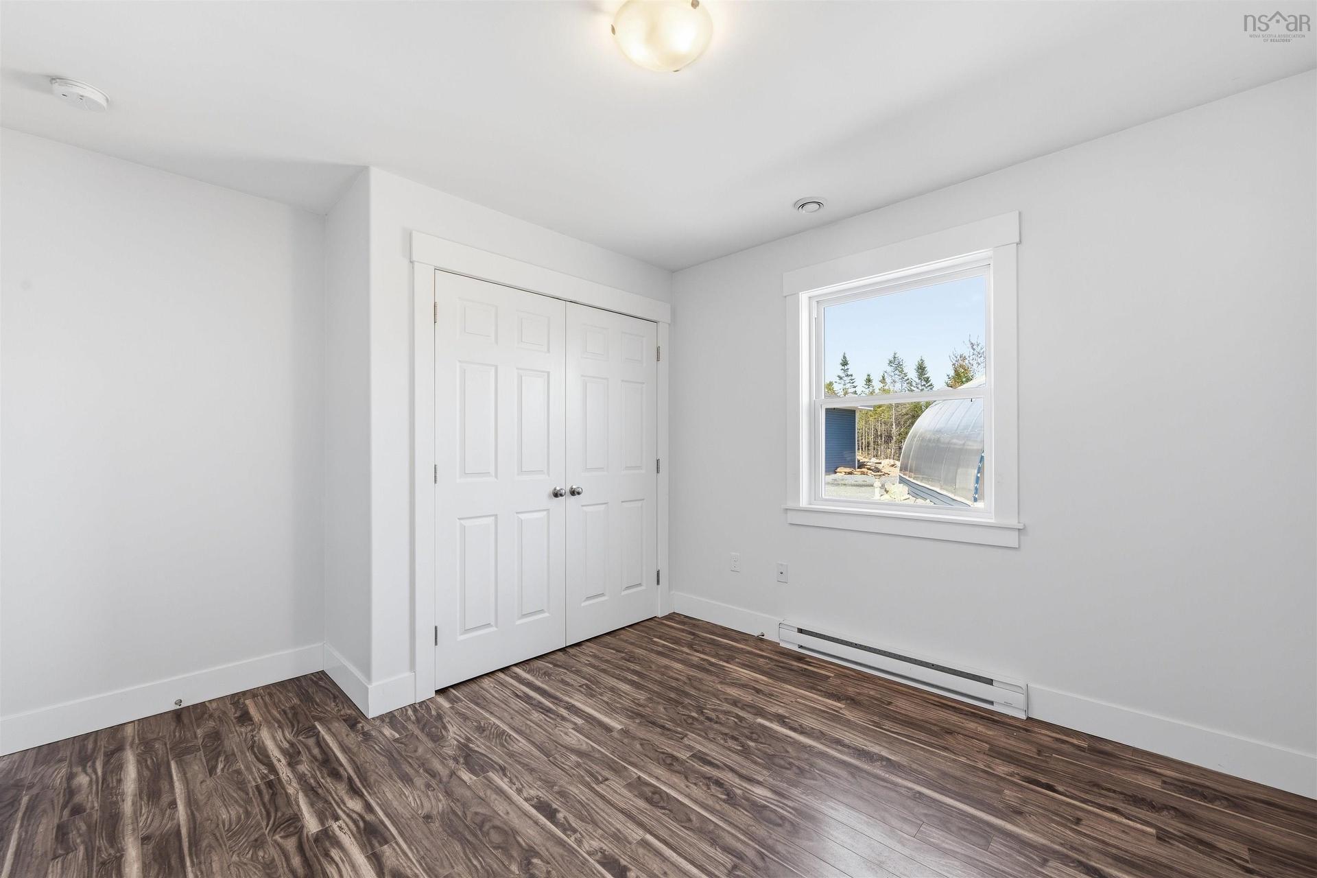 281 Heselton Drive, Ostrea Lake, NS - Indoor Photo Showing Other Room