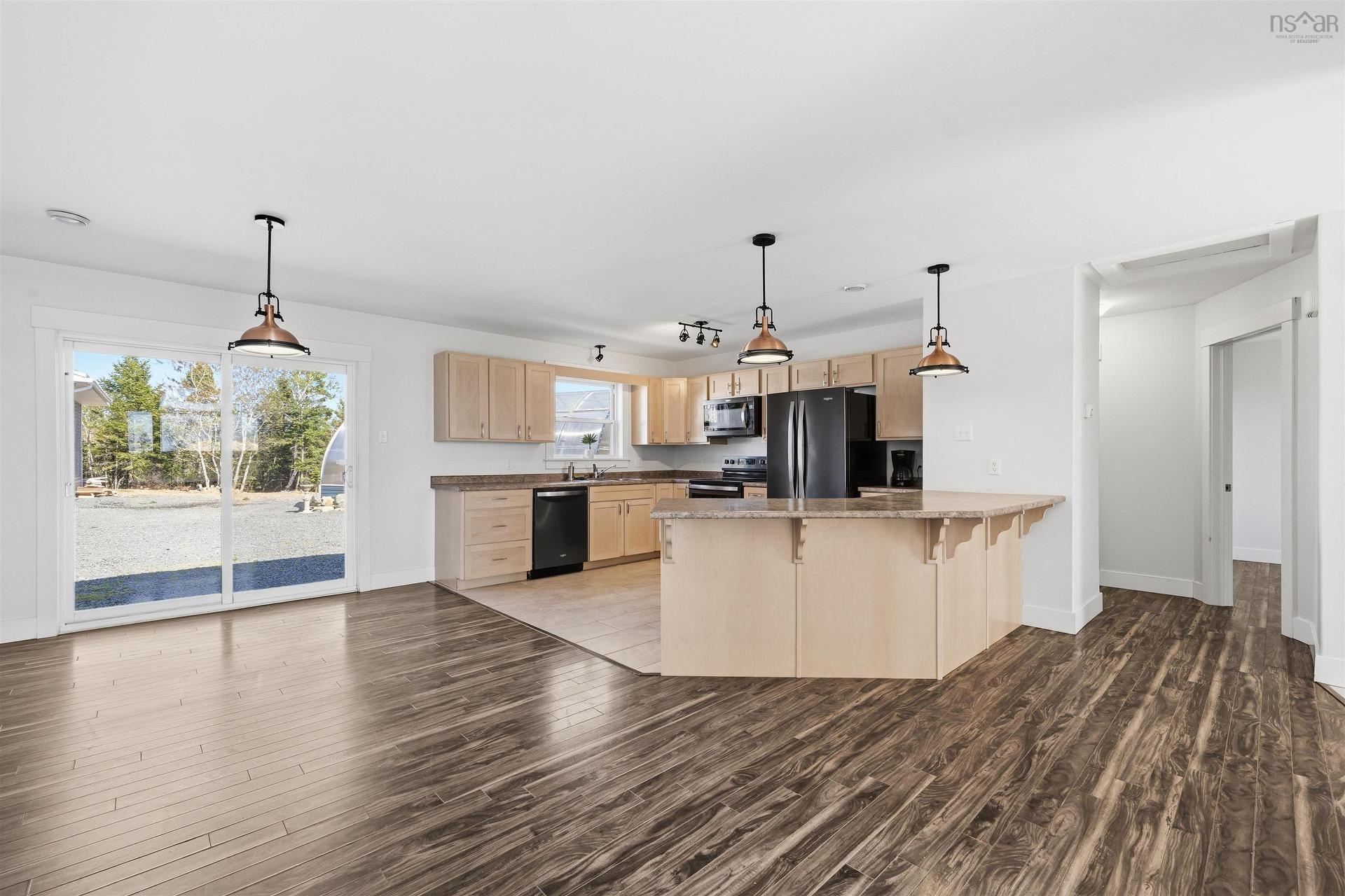 281 Heselton Drive, Ostrea Lake, NS - Indoor Photo Showing Kitchen