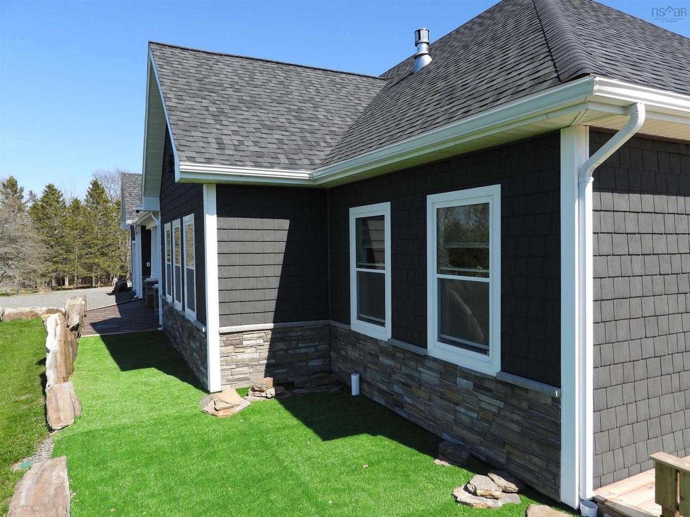 40 Old Oak Island Road, Lockhartville, NS