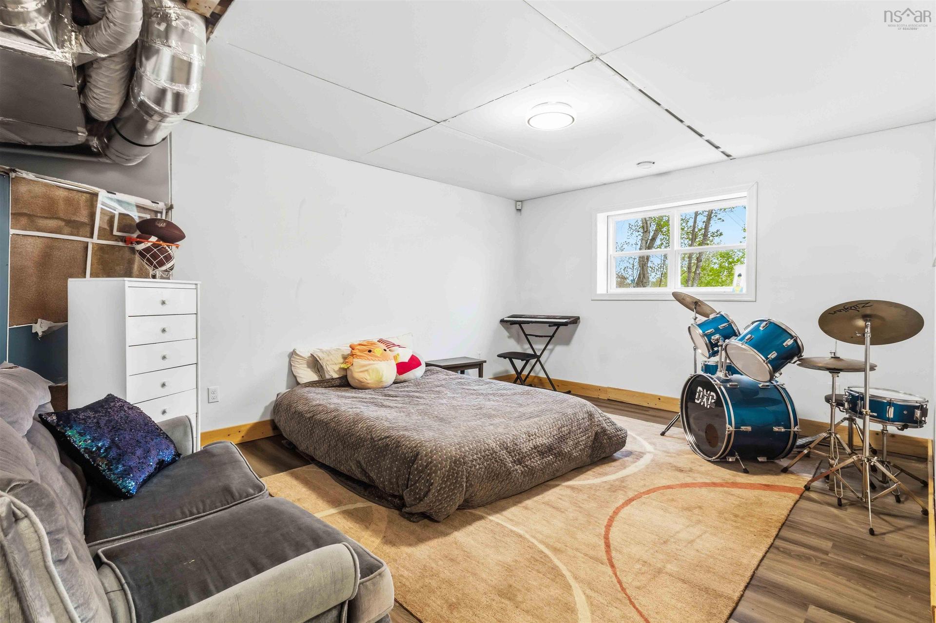 100 Clayton Drive, Hubbards, NS