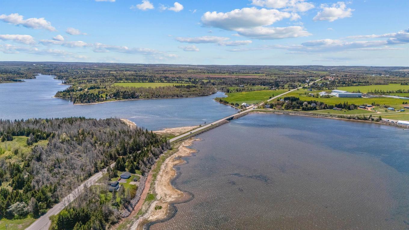 4863 Route 6, Oyster Bed Bridge, PE