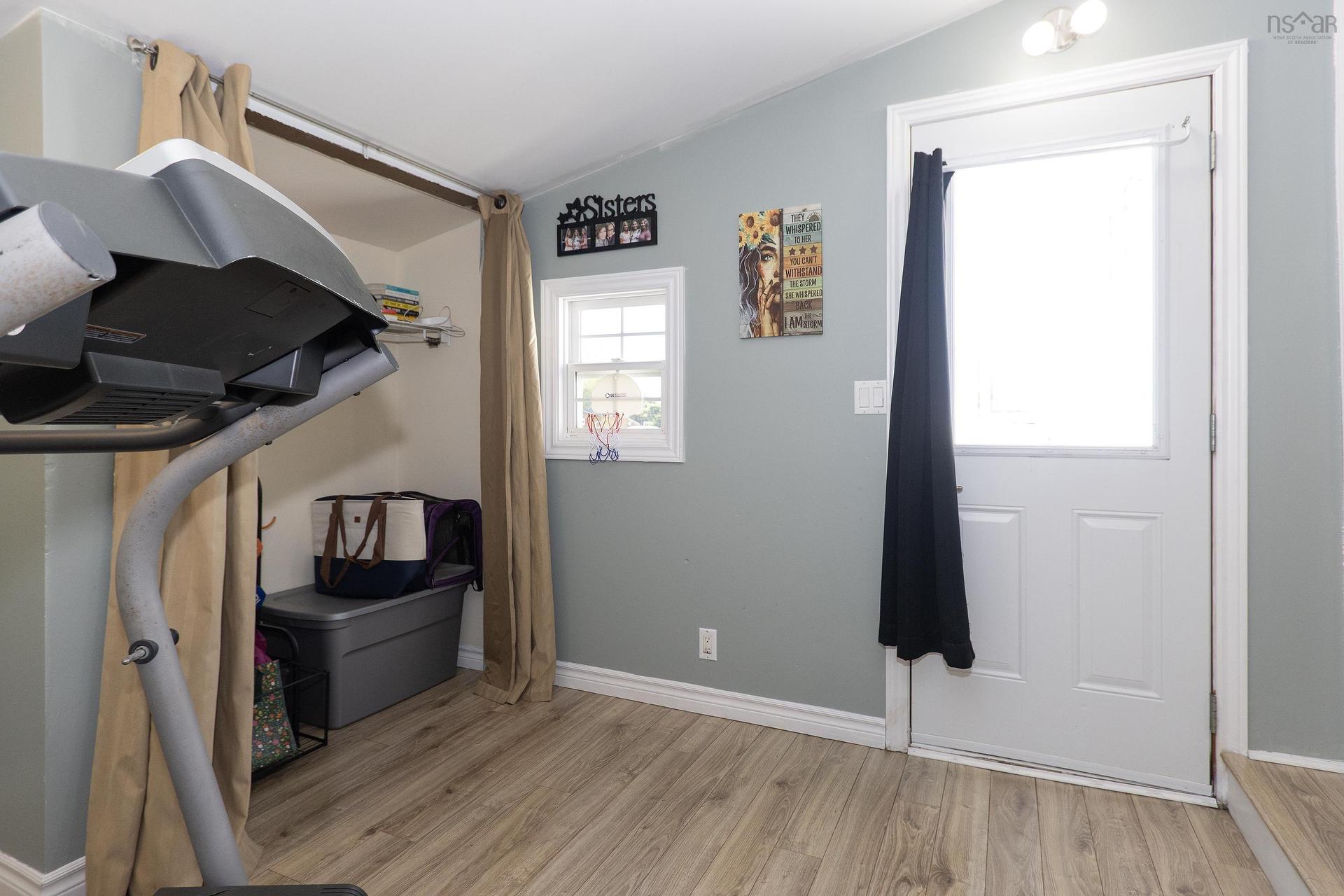 16 Lorne Crescent, Amherst, NS
