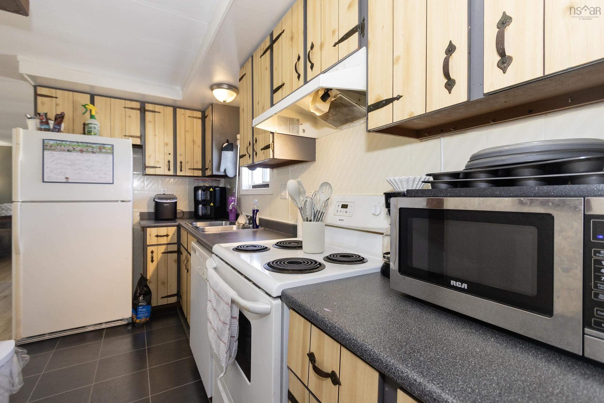 16 Lorne Crescent, Amherst, NS