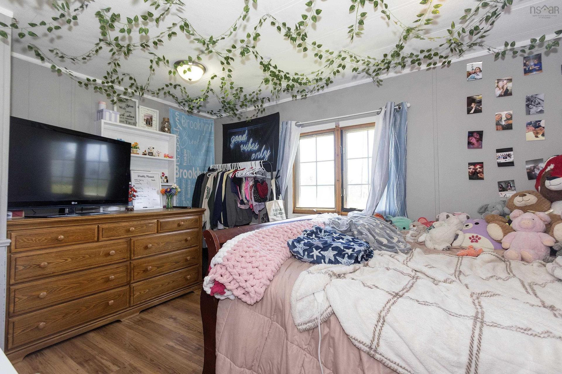 16 Lorne Crescent, Amherst, NS