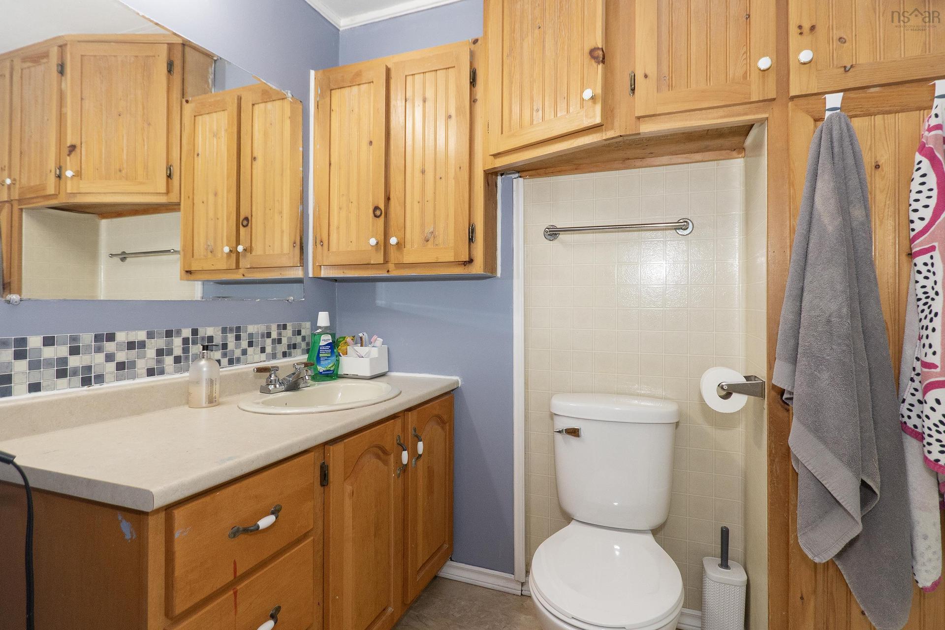 16 Lorne Crescent, Amherst, NS