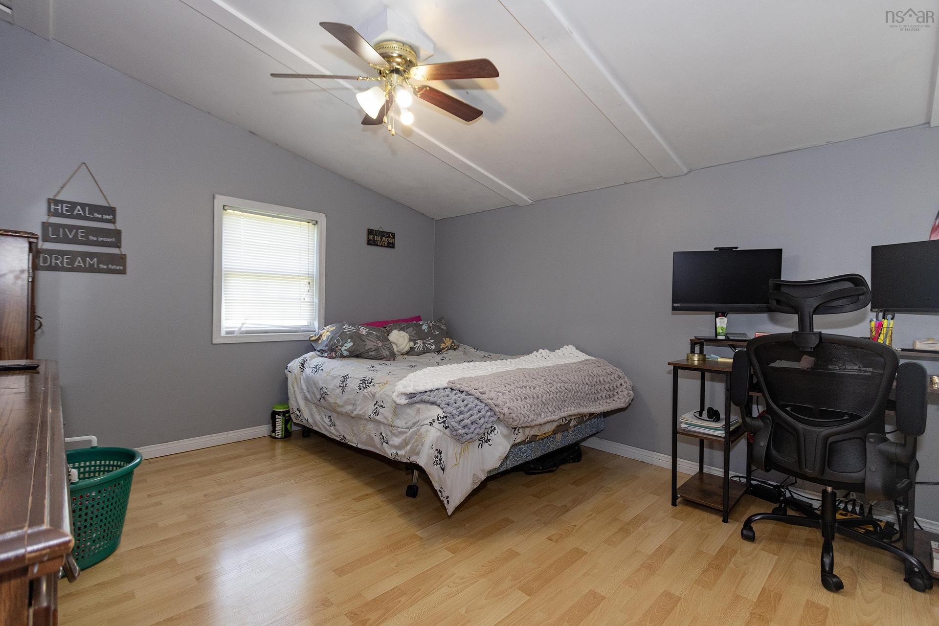 16 Lorne Crescent, Amherst, NS