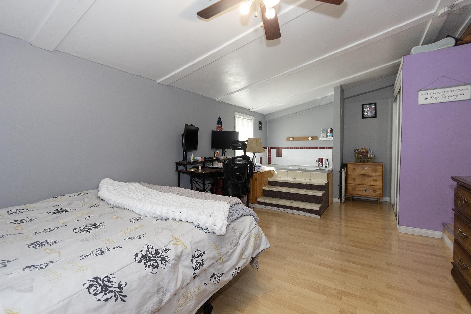 16 Lorne Crescent, Amherst, NS