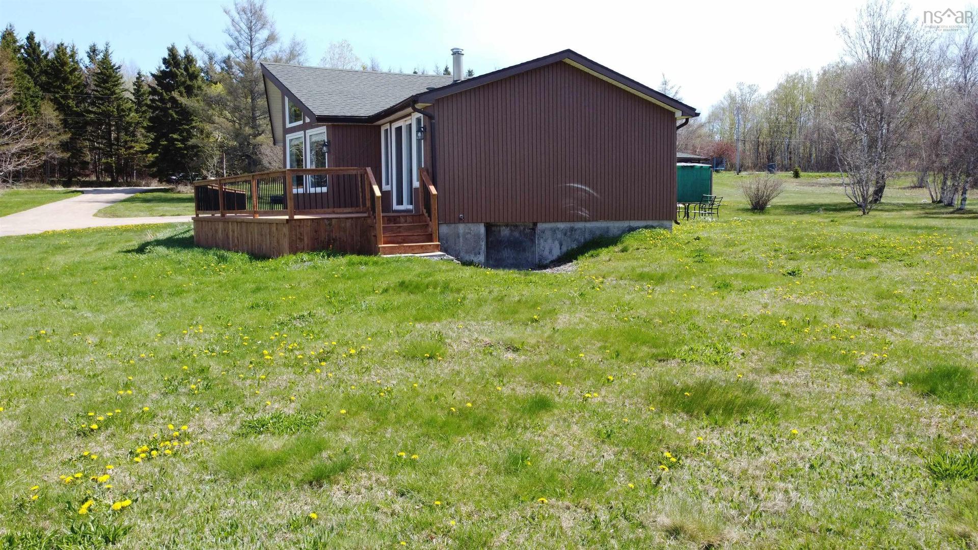 61 Shipyard Road, Cheverie, NS