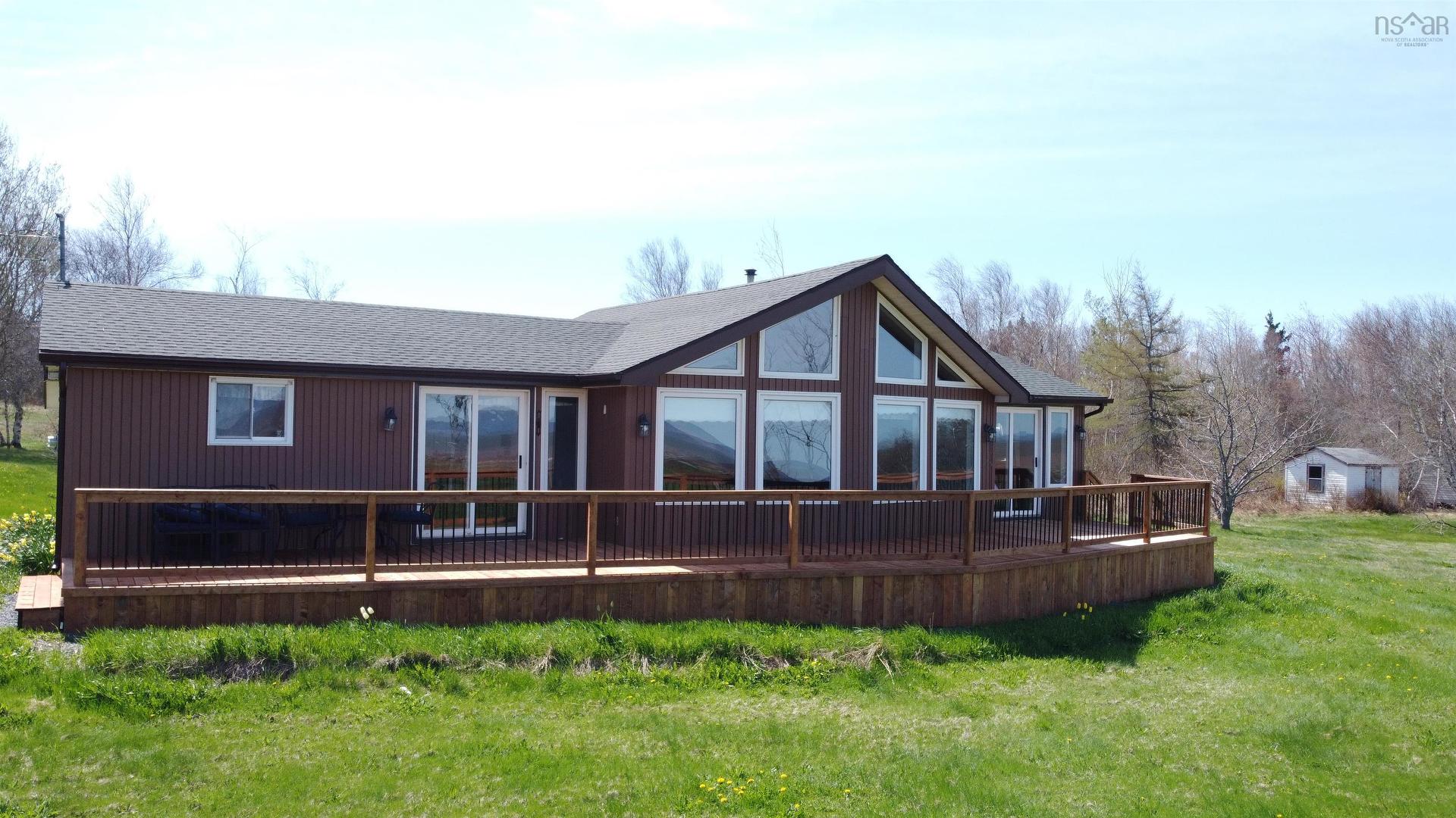 61 Shipyard Road, Cheverie, NS