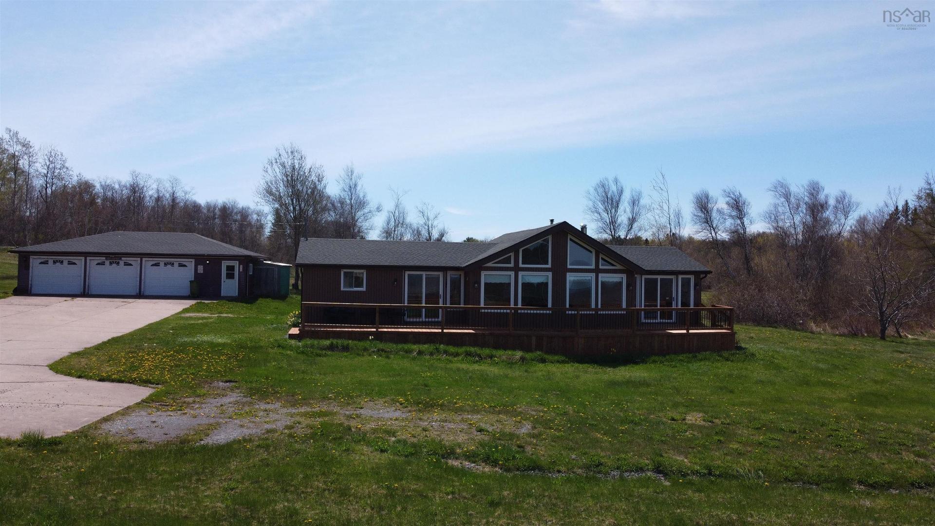 61 Shipyard Road, Cheverie, NS