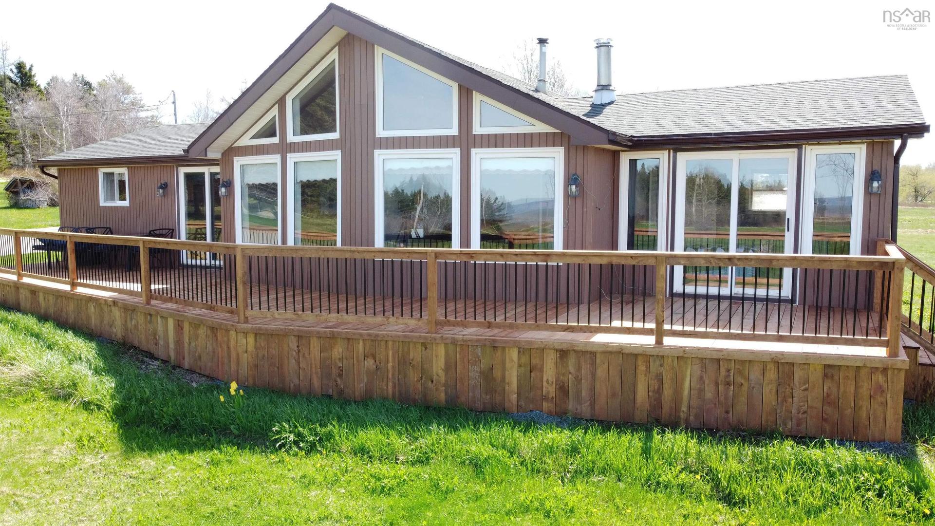 61 Shipyard Road, Cheverie, NS