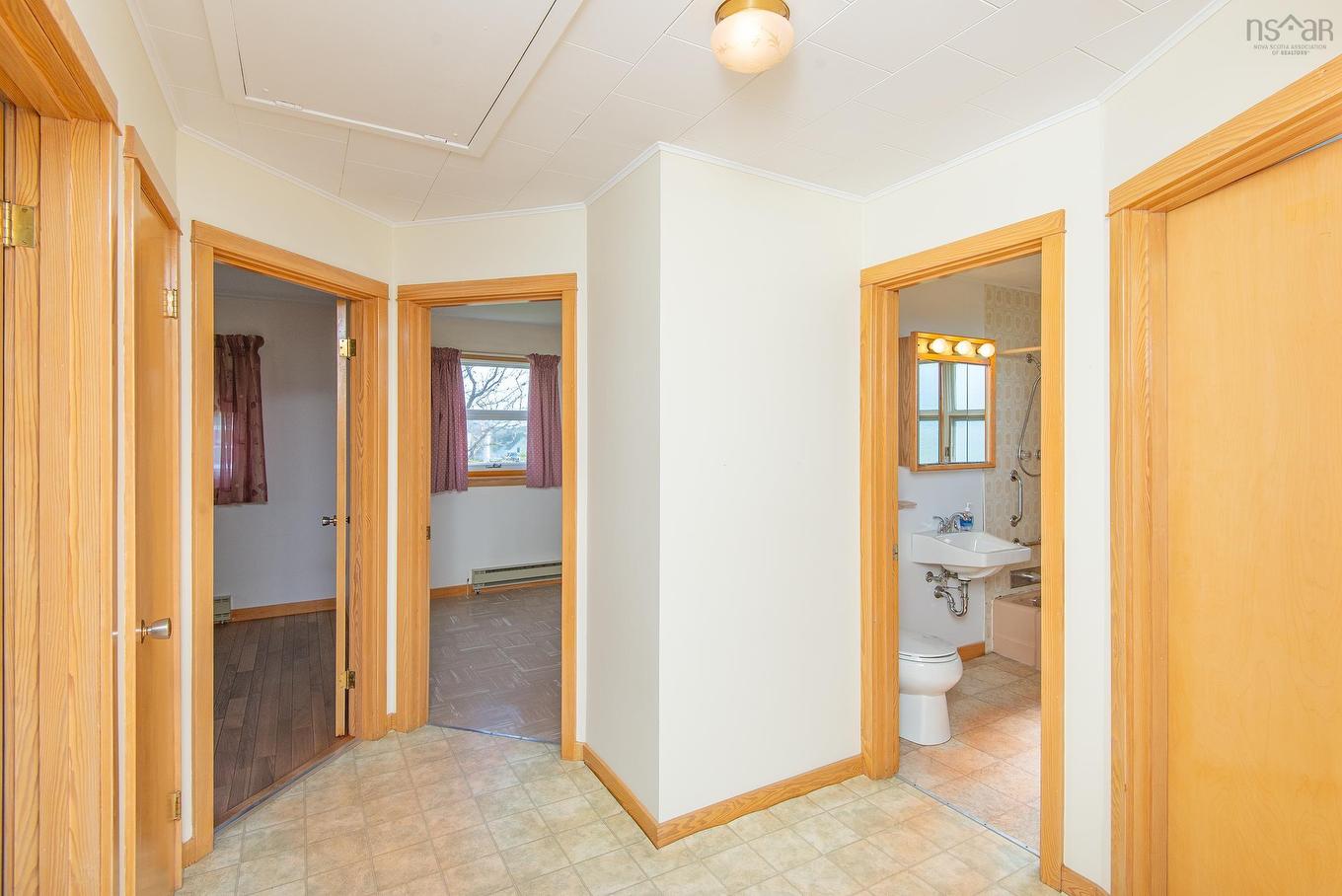 9735 Highway 1, Lower Saulnierville, NS