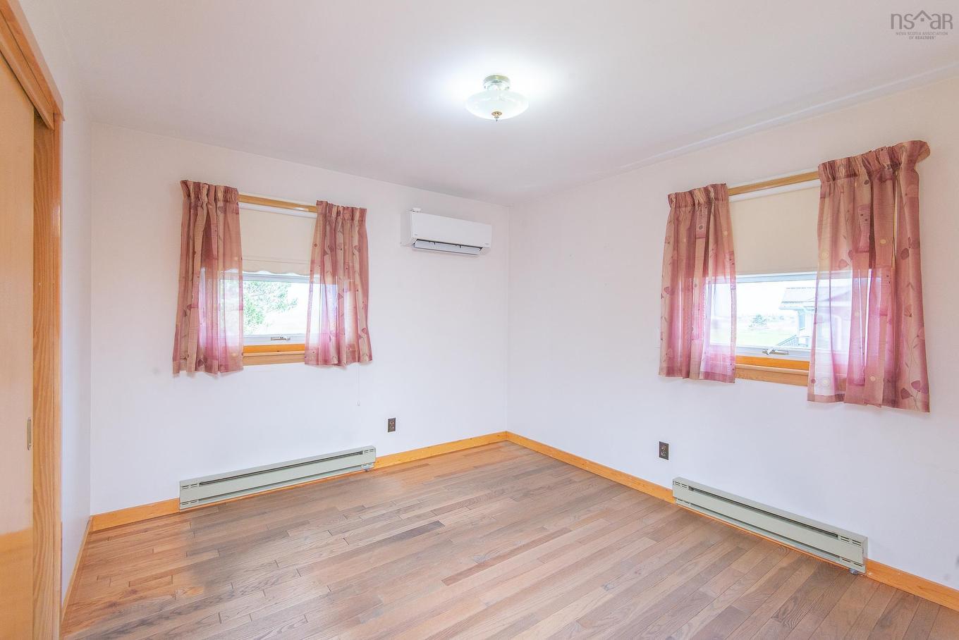 9735 Highway 1, Lower Saulnierville, NS