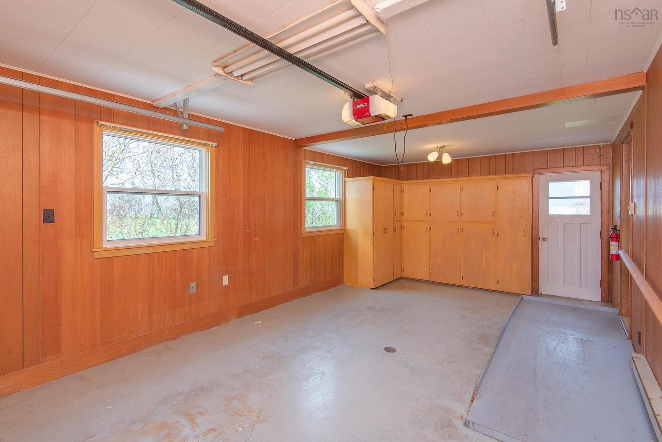9735 Highway 1, Lower Saulnierville, NS