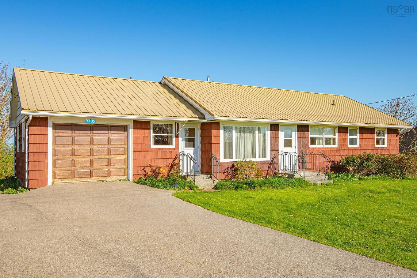 9735 Highway 1, Lower Saulnierville, NS