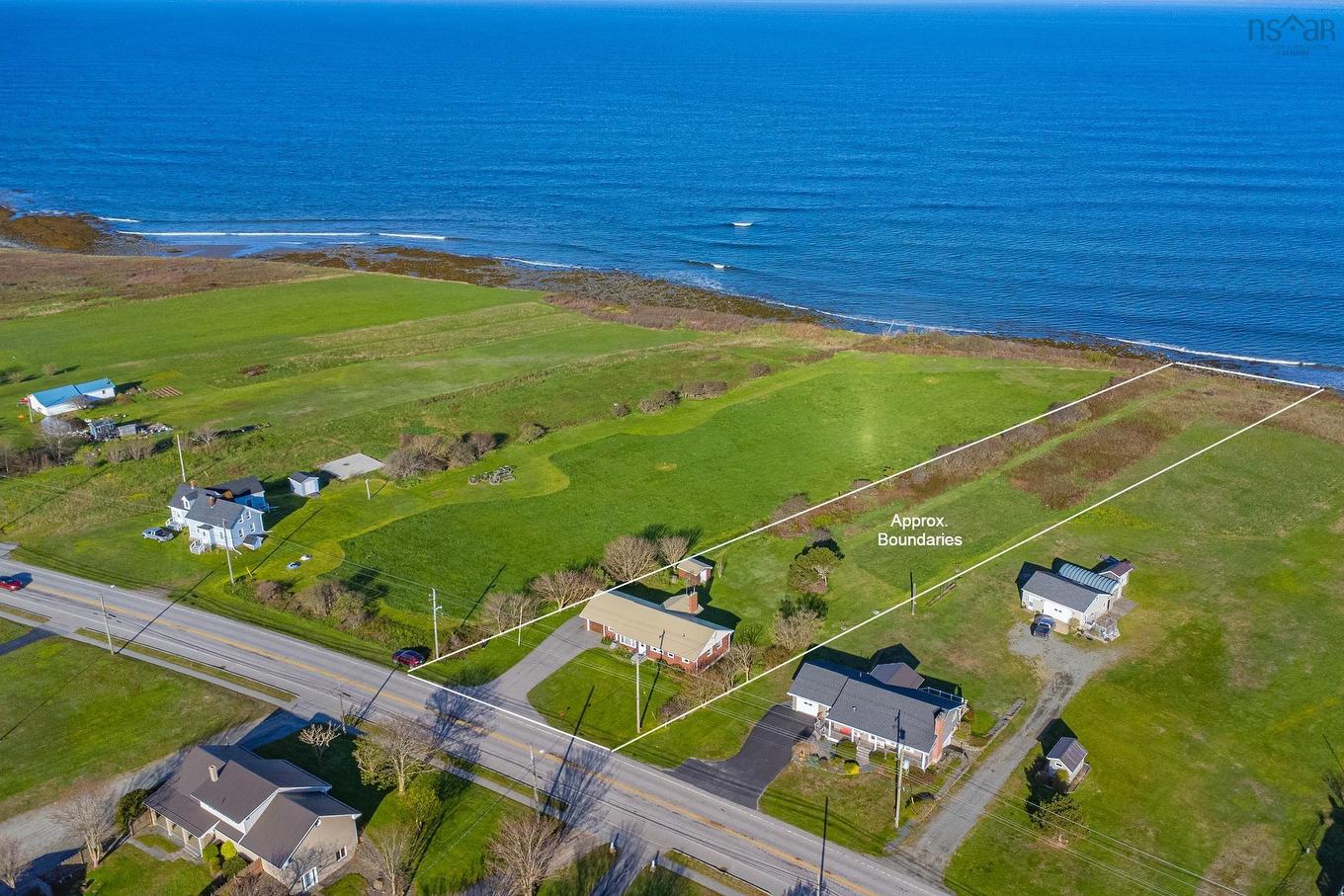 9735 Highway 1, Lower Saulnierville, NS