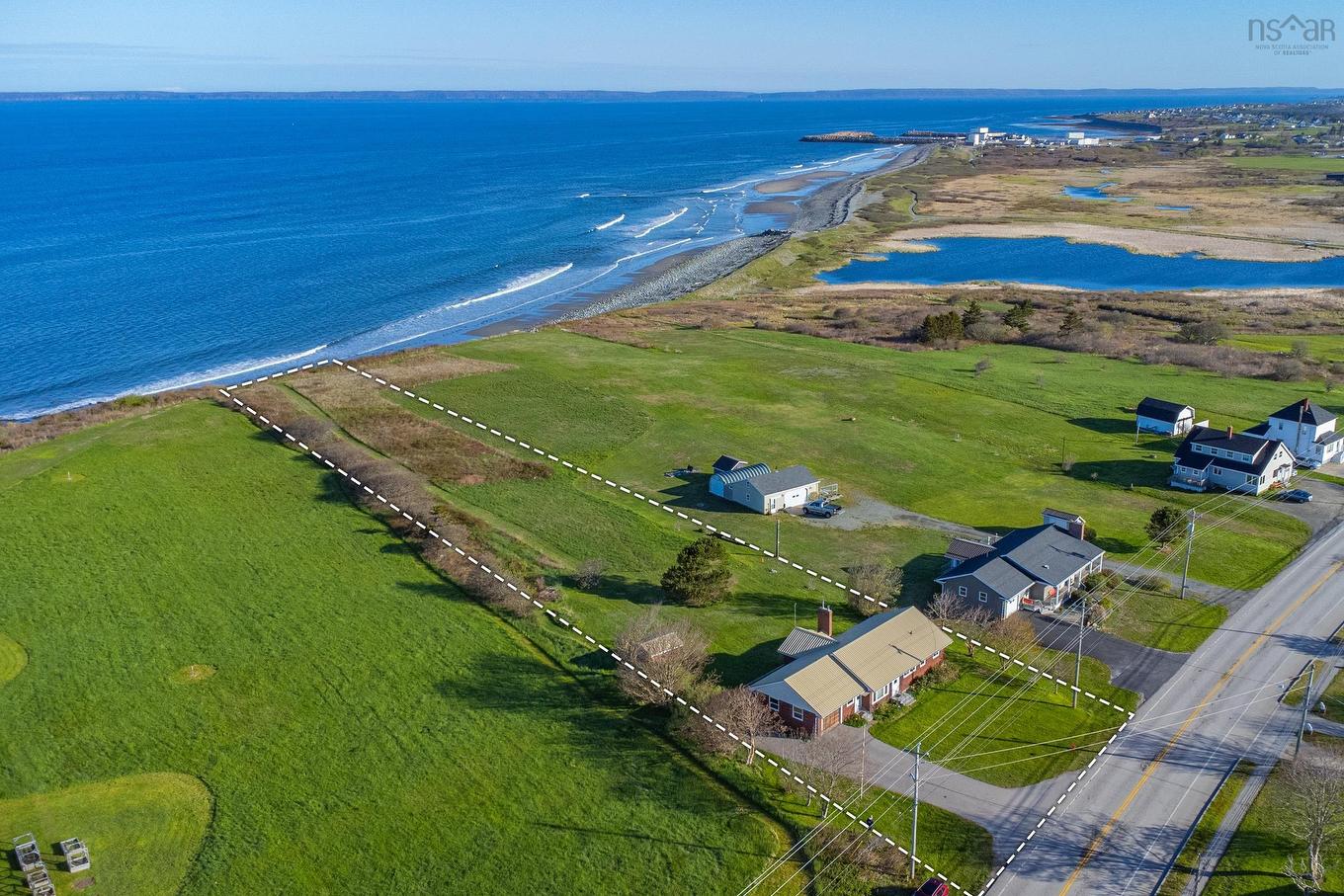 9735 Highway 1, Lower Saulnierville, NS