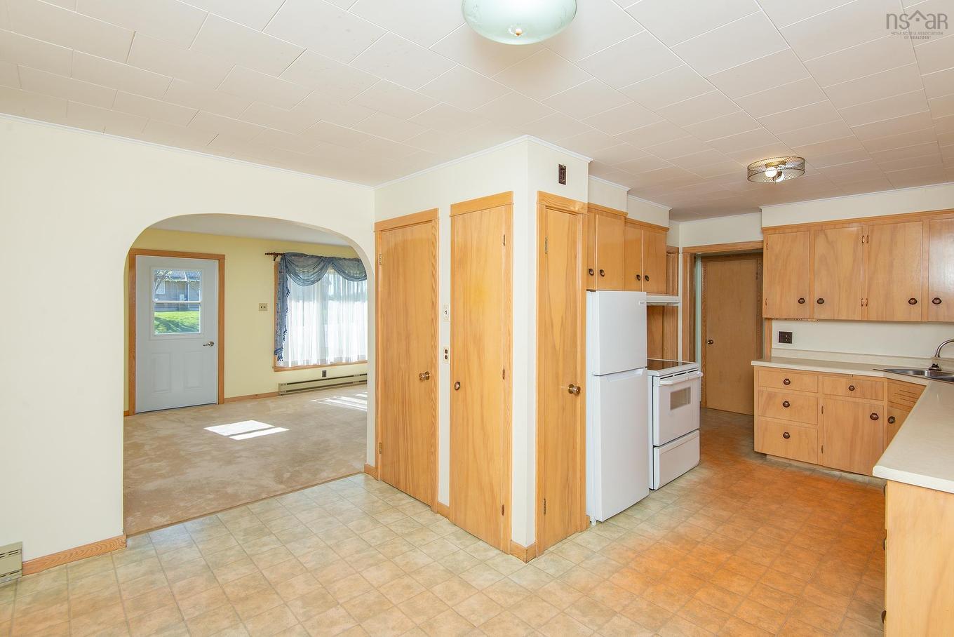 9735 Highway 1, Lower Saulnierville, NS