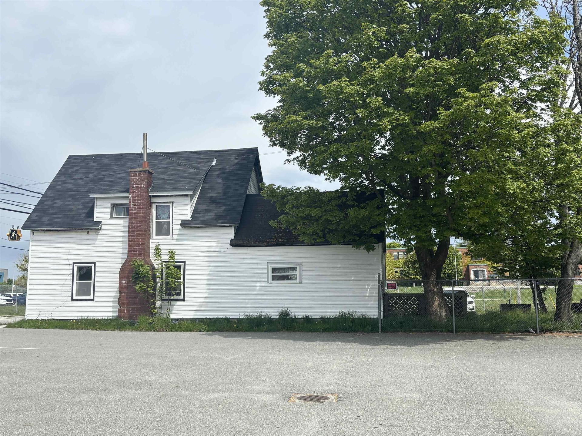 33 Parade Street, Yarmouth, NS