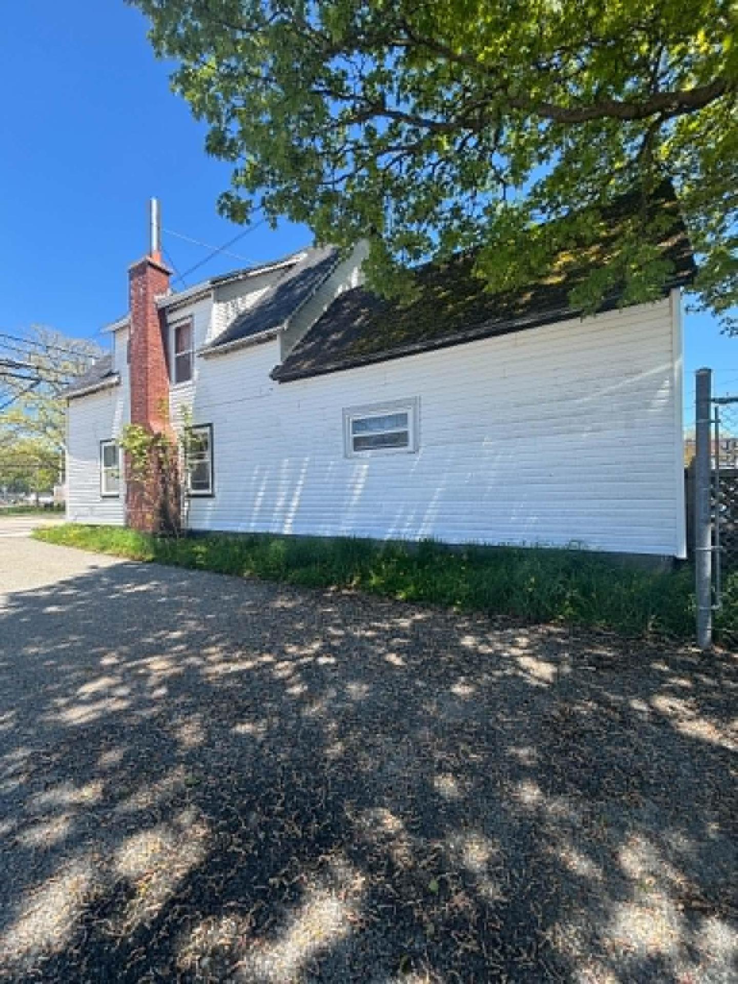 33 Parade Street, Yarmouth, NS