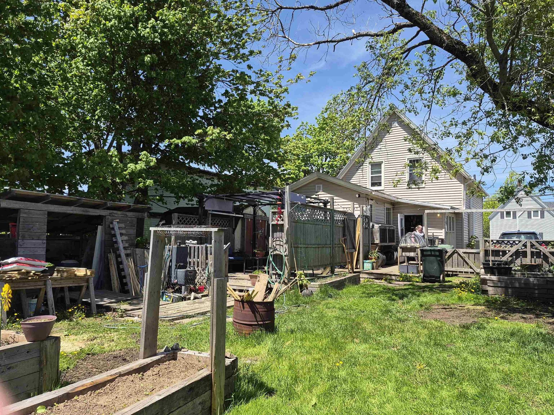 121 Main Street, Springhill, NS