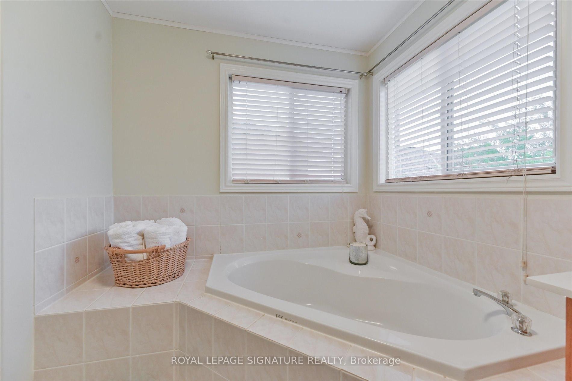 3485 Mcdowell Drive, Mississauga, ON