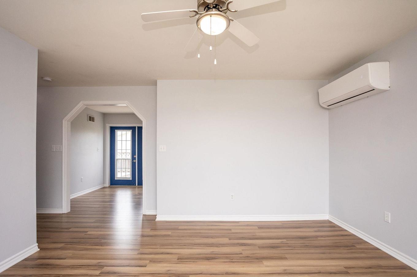 1 Anniversary Avenue, Souris, PE - Indoor Photo Showing Other Room