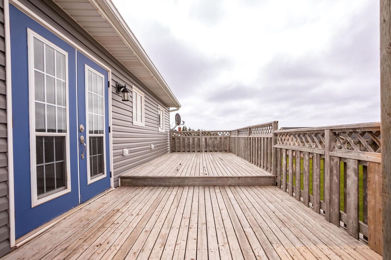 1 Anniversary Avenue, Souris, PE - Outdoor With Deck Patio Veranda With Exterior