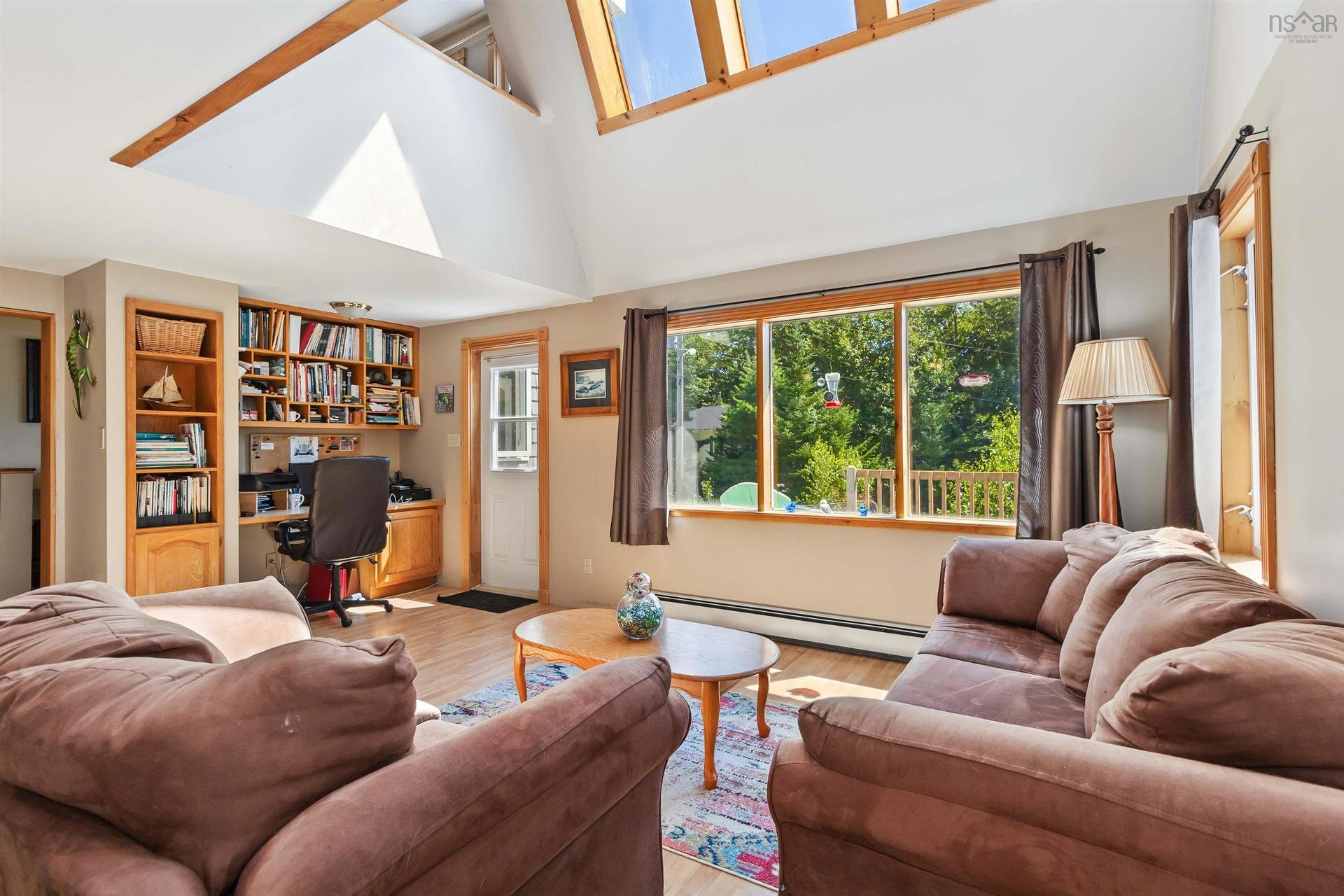 187 Hartz Point Road, Shelburne, NS